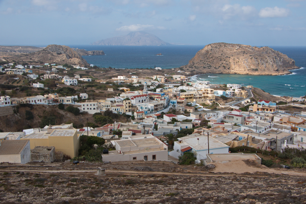 Arkasa Karpathos foto over het dorp met zee