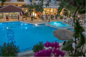 Hotel Venezia - Karpathos-Stad avond