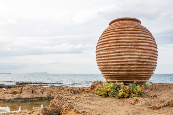 350 jaar oud Amphora call Koronios bij Malia beach